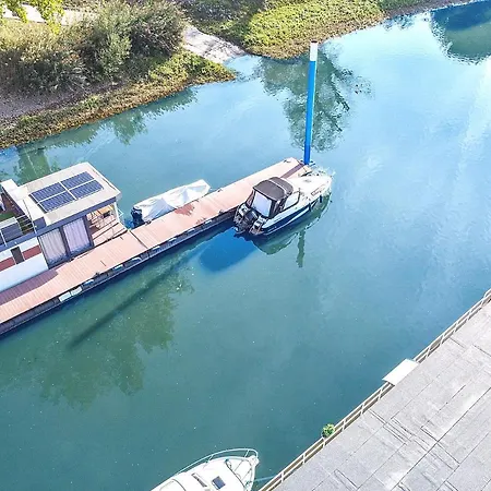 Houseboat Villa.nautica * Wiesbaden
