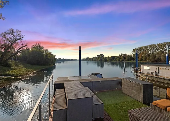 Houseboat Villa.nautica Úszó hotel Wiesbaden